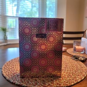 Tarte Treasure box collectors set